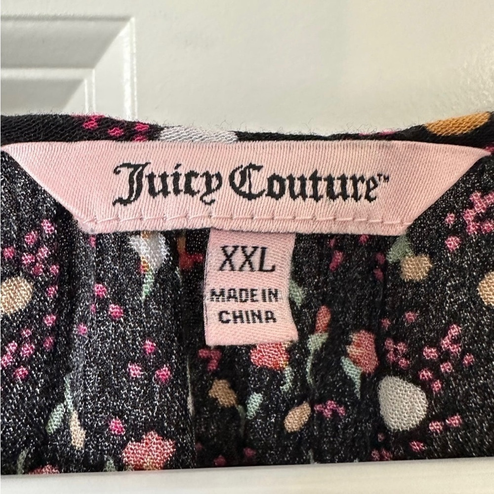 Juicy Couture Split Neck Black Mini Floral Garden Blouse size XXL - Picture 6 of 7